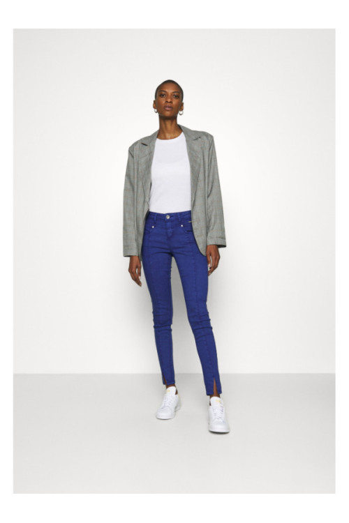 Cream AMALIE KATY - Slim fit jeans