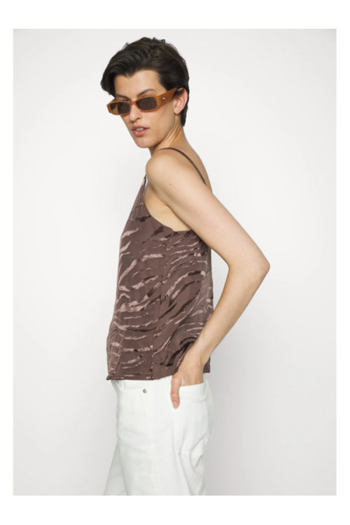 Only ONLBELLA SLIP JACQUARD Топ, цвет: коричневый