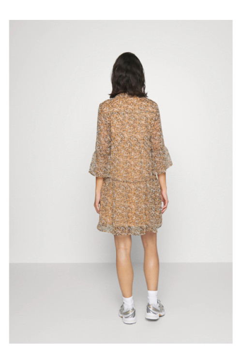Vero Moda VMKAY 3/4 SHORT WVN RPT GA TALL Kleita