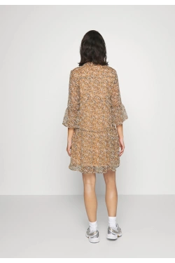 Vero Moda VMKAY 3/4 SHORT WVN RPT GA TALL Kleita