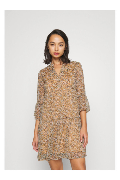 Vero Moda VMKAY 3/4 SHORT WVN RPT GA TALL Kleita